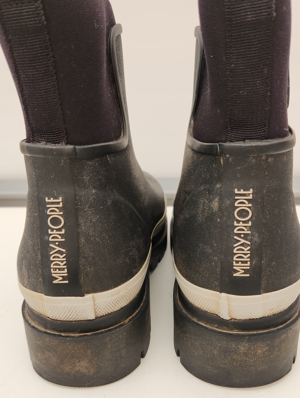 Merry People black waterproof Chelsea lug sole Rain boots 9 Eu 40 - Picture 3 of 6